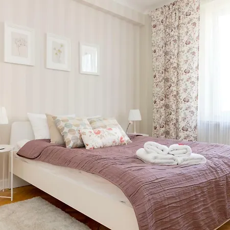 Chmielna By Bookinghost 公寓 *