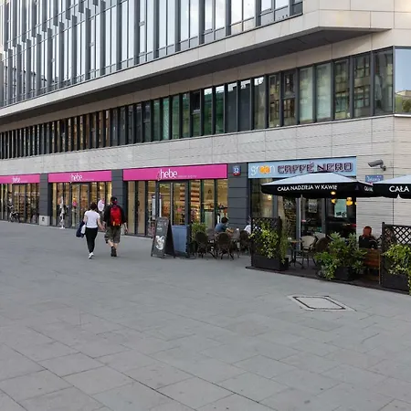 דירה Chmielna By Bookinghost